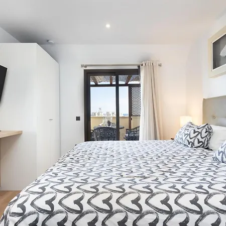 Апартаменты Home2book Chic Penthouse With Terrace, Cruz Санта-Крус-де-Тенерифе